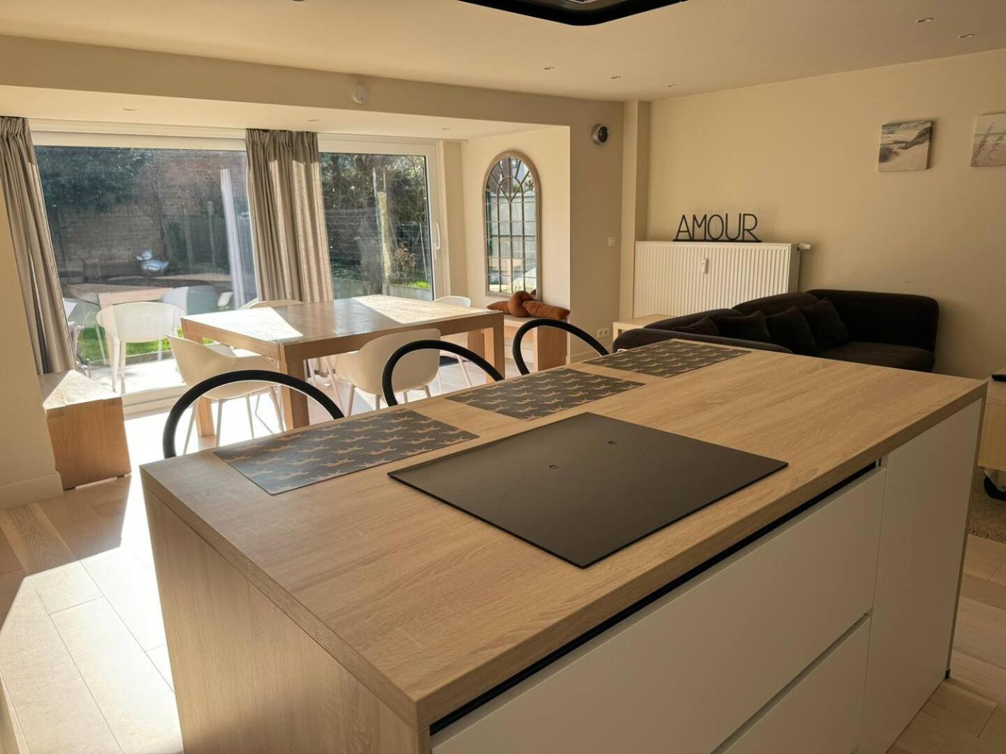 오스텐드 Modern Flat With Garden 빌라 외부 사진